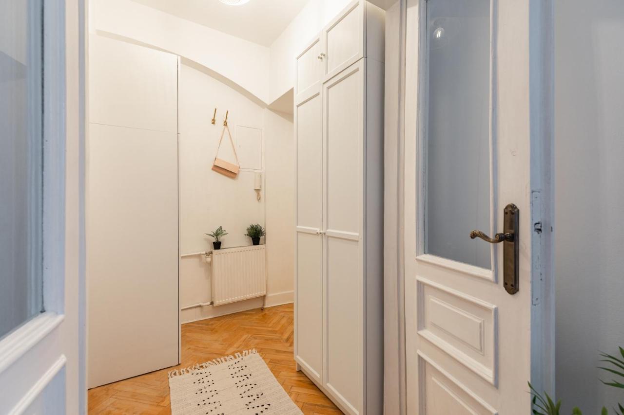 Superapart Krucza 47A Varšava Exteriér fotografie